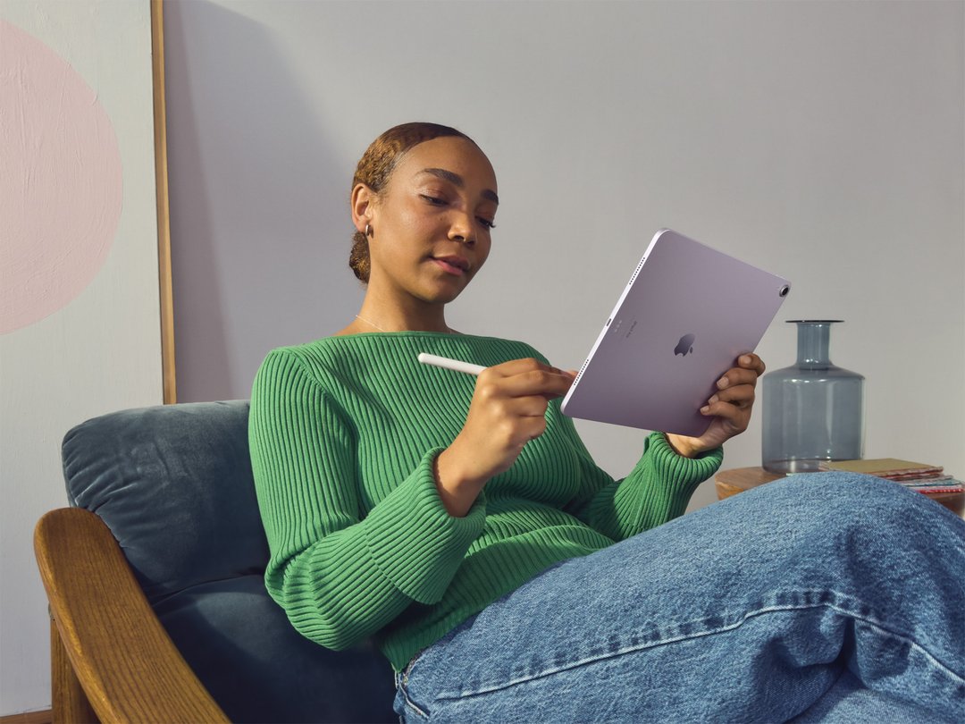 Apple iPad Air 11" M4 8th Gen (2026) WiFi — Zdjęcie poglądowe — kolor może się różnić