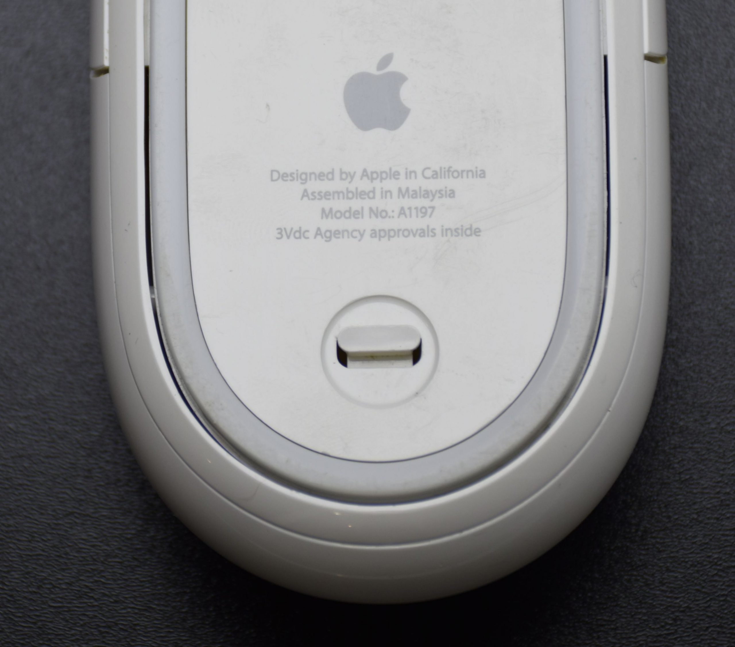 Apple Wireless Mighty Mouse A1197